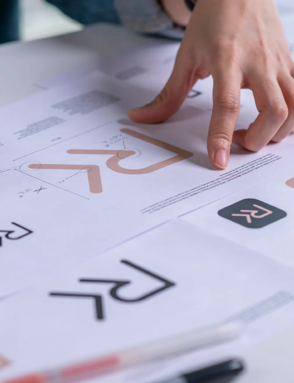 Digi-Clicks - Digital Brand Identity